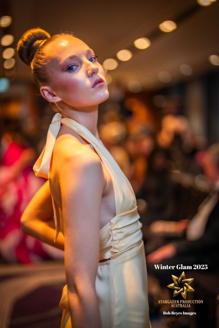 Stargazer Runway Models gallery photo 9