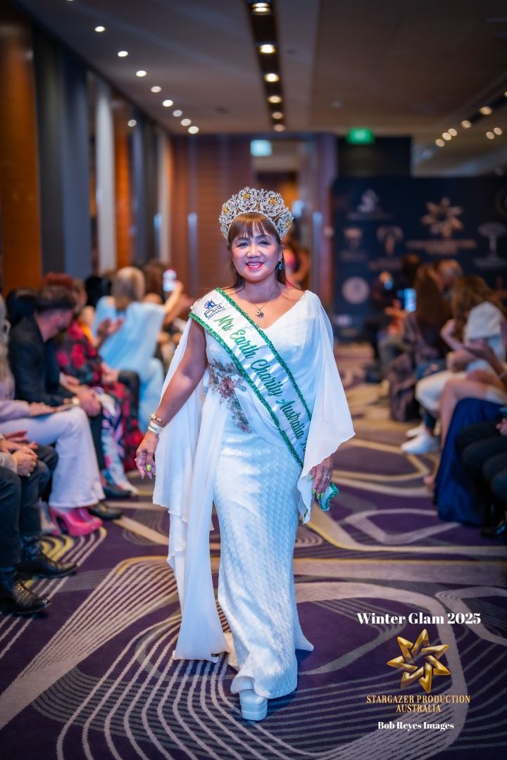 Stargazer Runway Models gallery photo 4
